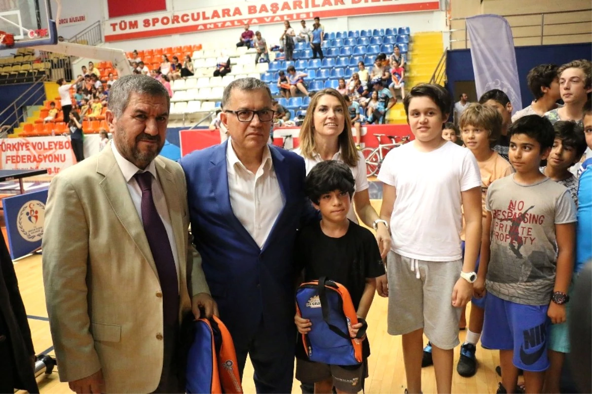 Antalya\'da Yaz Spor Okulları Açıldı