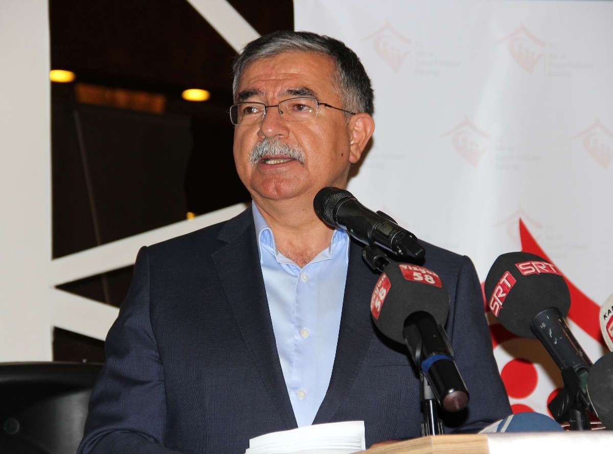 Bakan Yılmaz: Sözleşmeli Öğretmenlik ve Mülakat Devam Edecek (2)