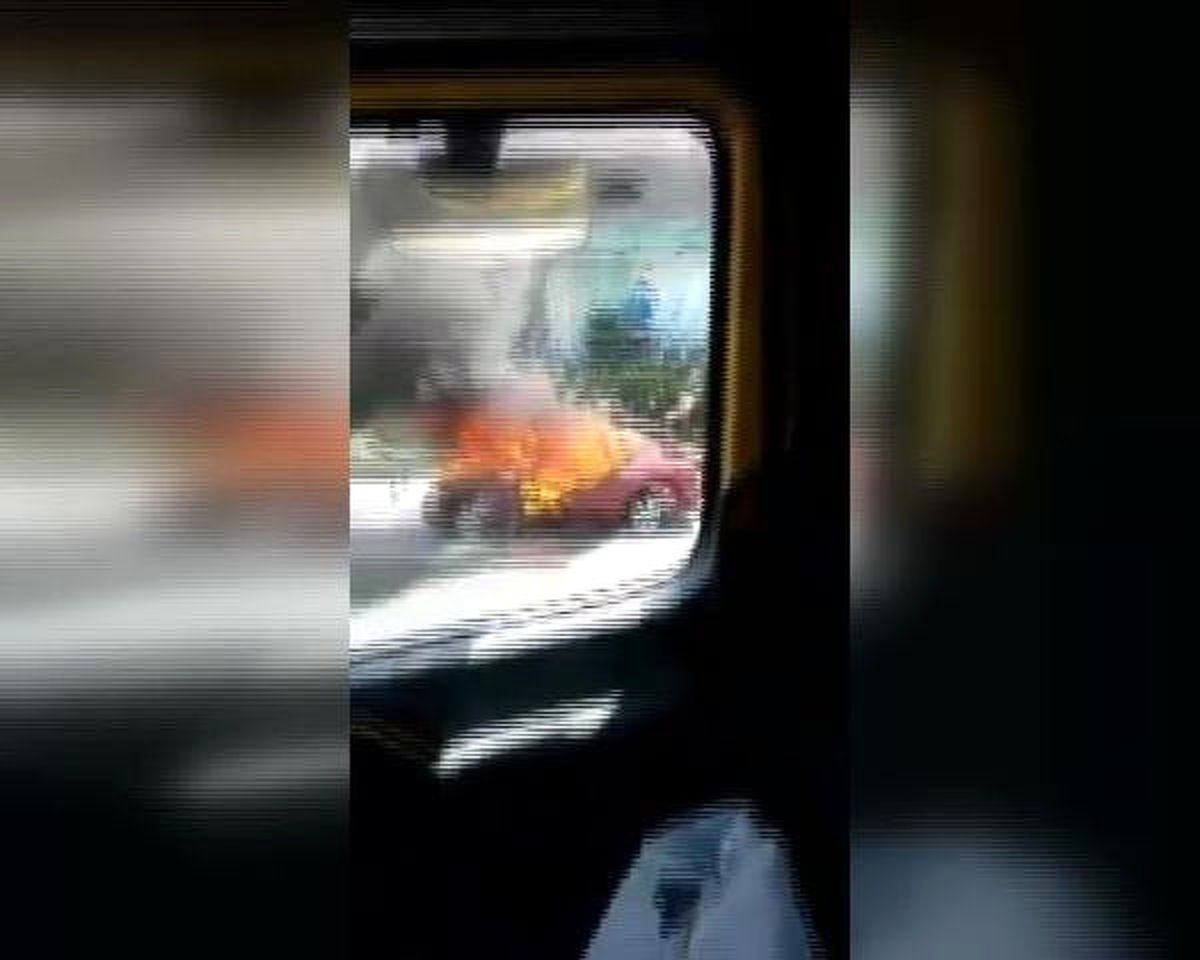 Basın Ekspres\'te Otomobil Alev Alev Yandı