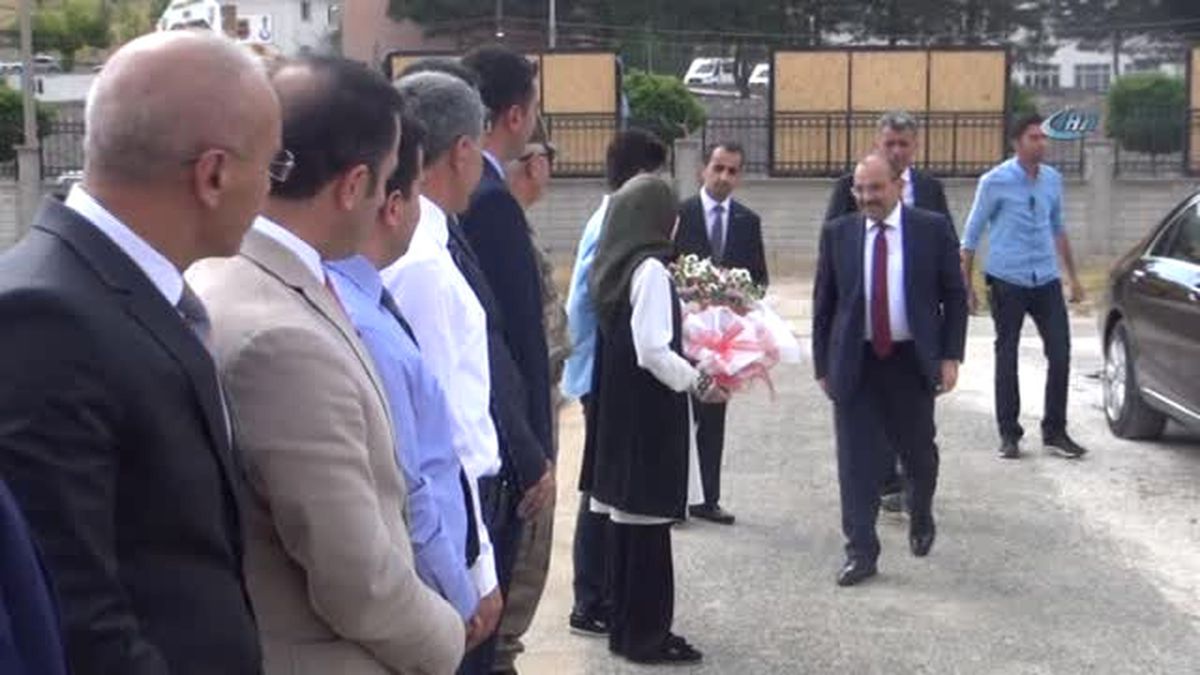 Bitlis Valisi Ustaoğlu, Göreve Başladı