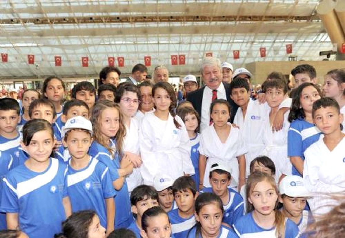 Burdur\'da Yaz Spor Okulları Açıldı