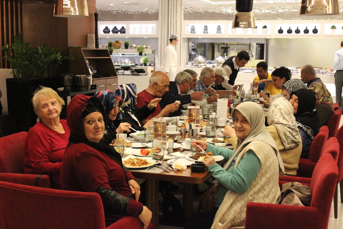 Burgu ve Tango Arjaan by Rotana\'dan Maltepe Huzur Evi\'ne Destek