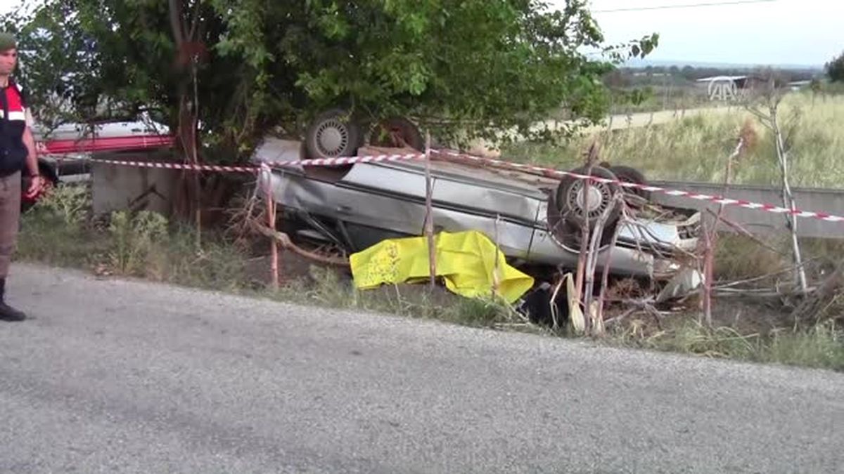 Çanakkale\'de Trafik Kazası: 1 Ölü