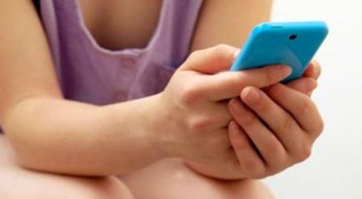 Cep Telefonuyla Tuvalete Girmeyin!