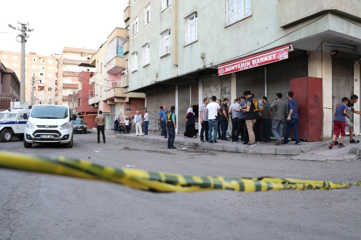Çocukların Kavgasına Aileler Karıştı: 2 Yaralı
