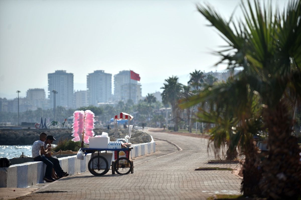 Çukurova\'da Sıcak Hava Bunaltıyor