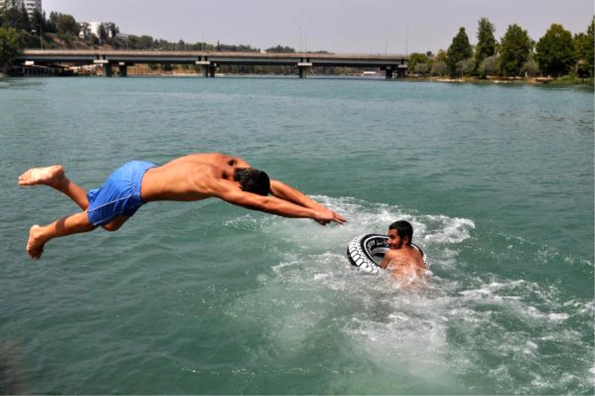 Dha Yurt: Adana\'da Yüksek Neminde Etkisiyle Hava Sıcaklığı 40 Derece Hissedildi.