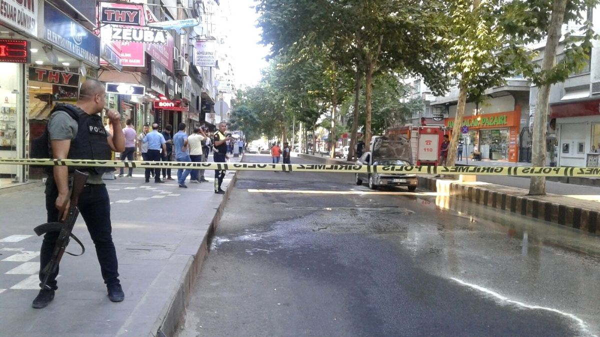 Diyarbakır\'da Korkutan Yangın