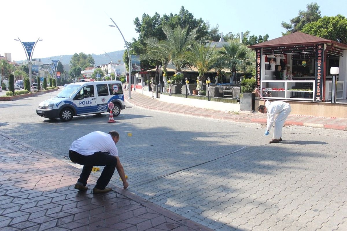 Eğlence Merkezine Kurşun Yağmuru