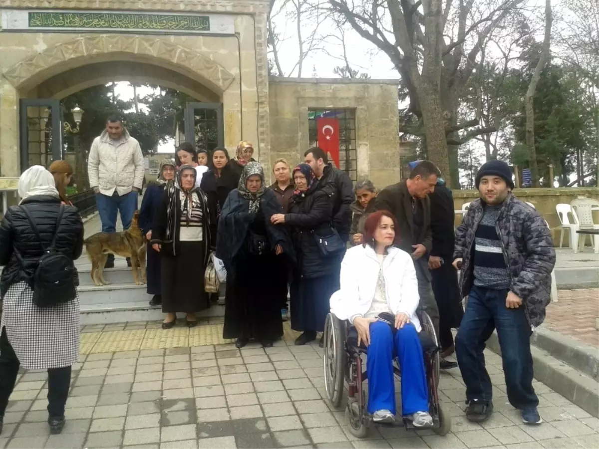 Eyüp\'te Engeller Aşılıyor