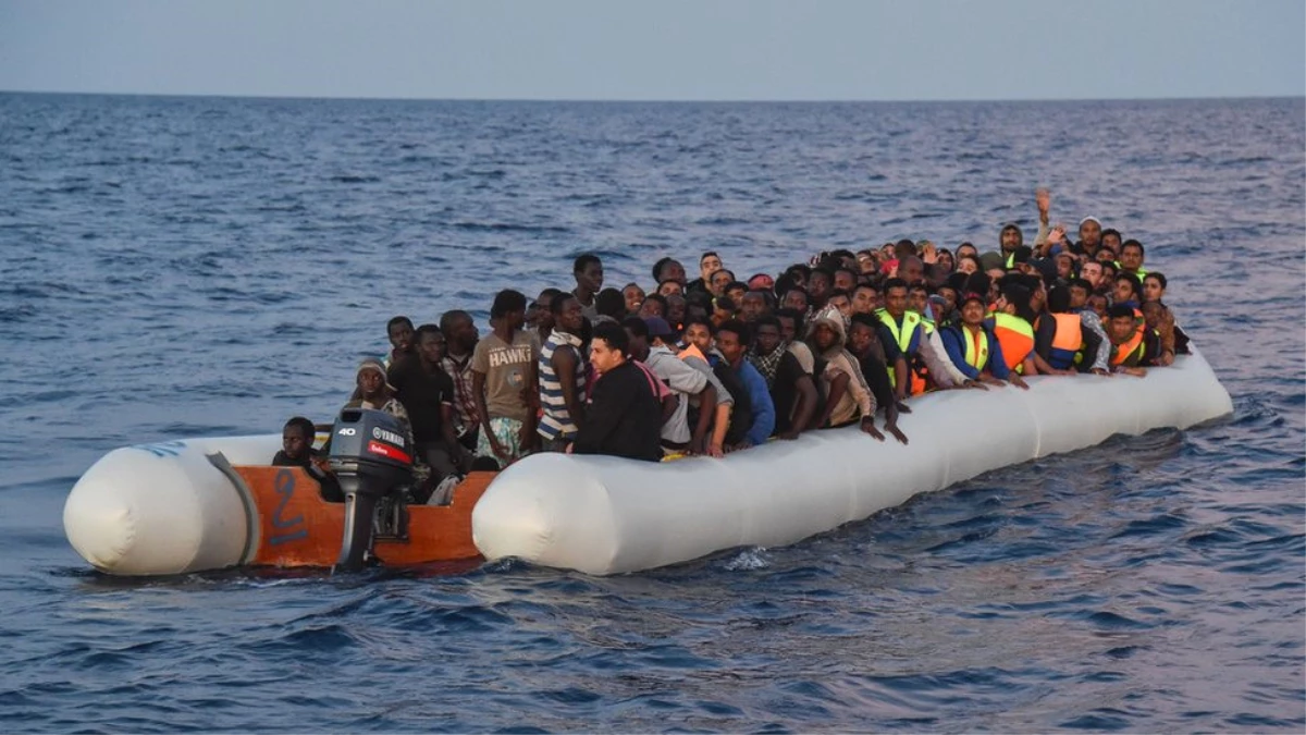 Göçmen Krizi: İtalya\'dan Limanlarını Kapatma Resti