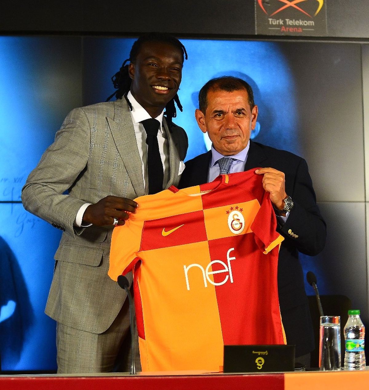 Gomis, Galatasaray ile İmzaladı