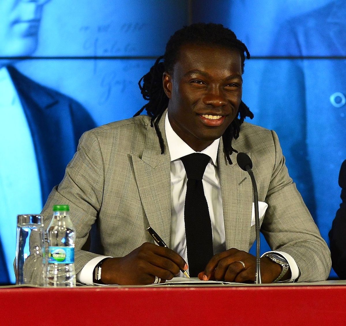Gomis: "Taraftarın İlgisi Beni Daha Çok Havaya Soktu"