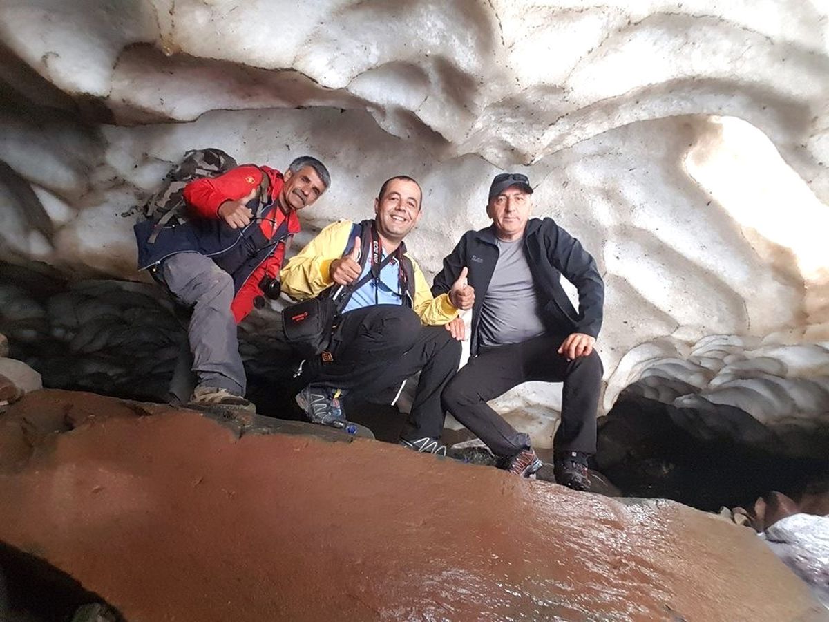 Hakkari\'deki Yaylalarda 4 Mevsim Bir Arada Yaşanıyor