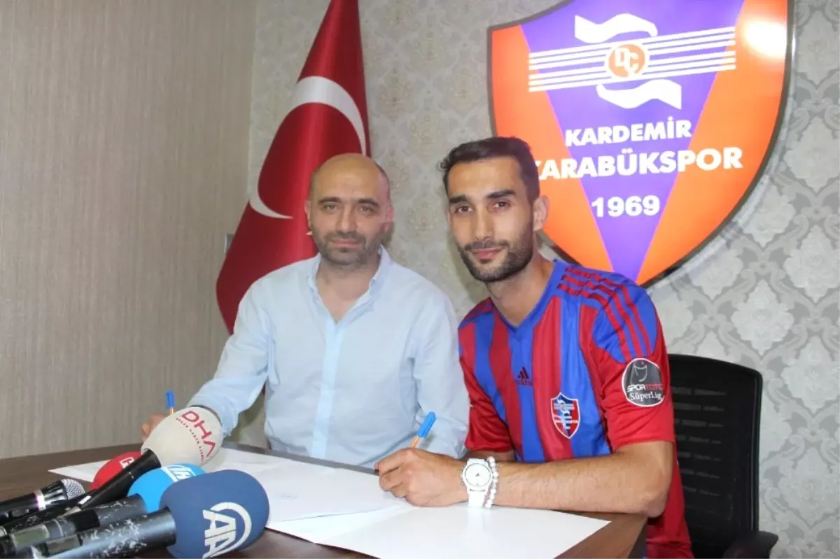 Karabükspor, Ferhat Görgülü ile Resmi İmzayı Attı