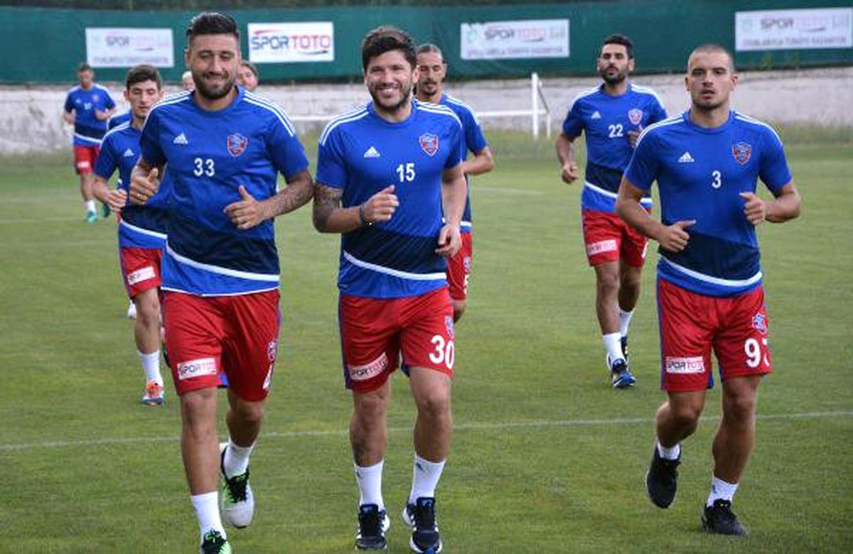 Kardemir Karabükspor\'da Kamp Öncesi İlk Antrenman