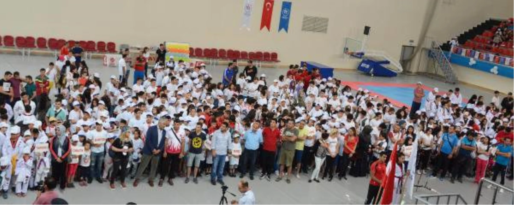 Kayseri\'de Yaz Spor Okulları Açılışı Yapıldı