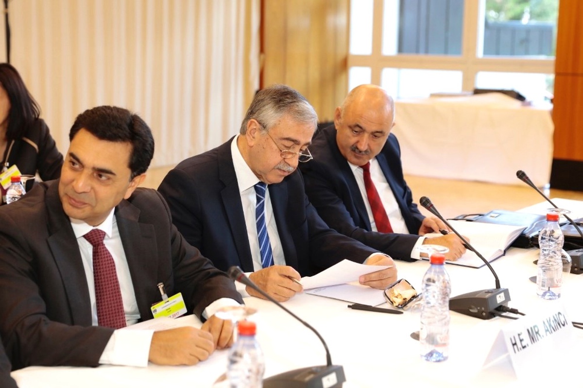 Kıbrıs Konferansında Beşli Görüşme Tamamlandı