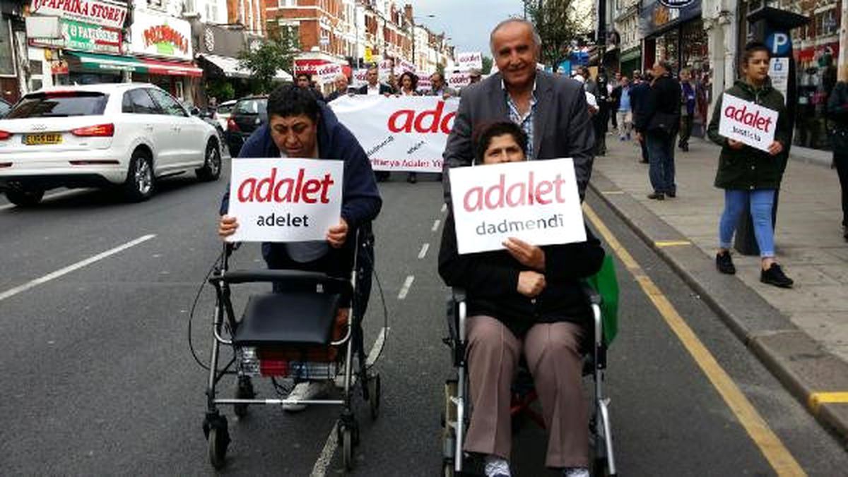 Londralı Türkler \'Adalet Yürüyüşü\'nde
