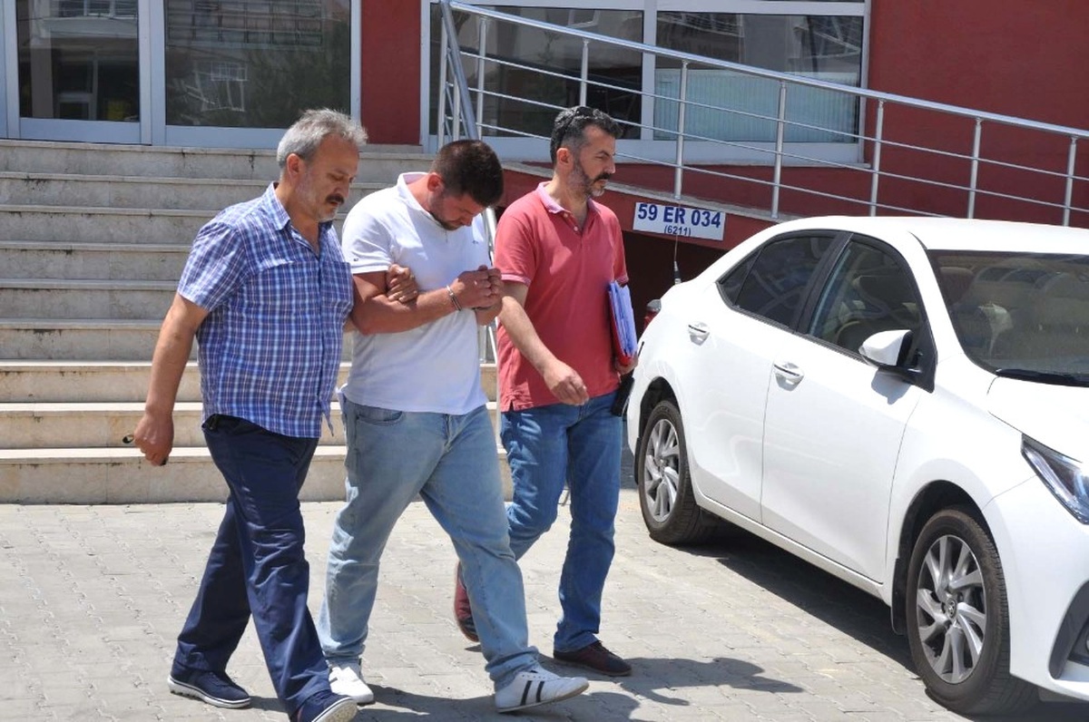 Lüks Araç ve Ziynet Eşyası Çalan Hırsız İstanbul\'da Yakalandı