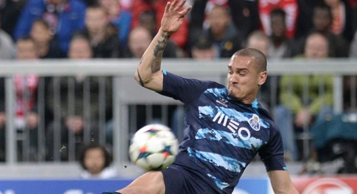Maicon\'dan Sao Paulo\'ya Veda Mesajı