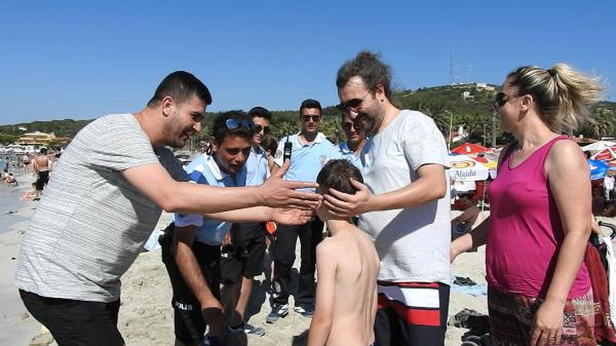 Martı Timleri, Plajda Kaybolan 28 Çocuğu Ailelerine Teslim Etti