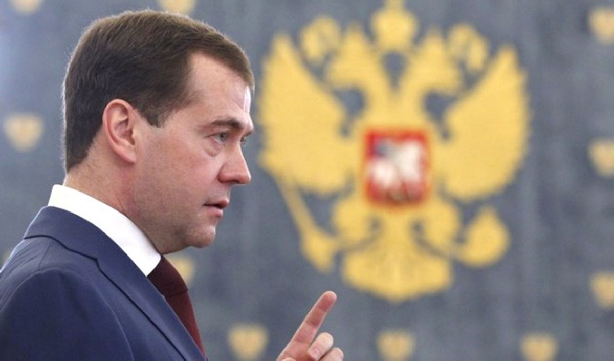 Medvedev: Bütçe Açığı 1.5 Trilyon Rubleye Gerileyecek