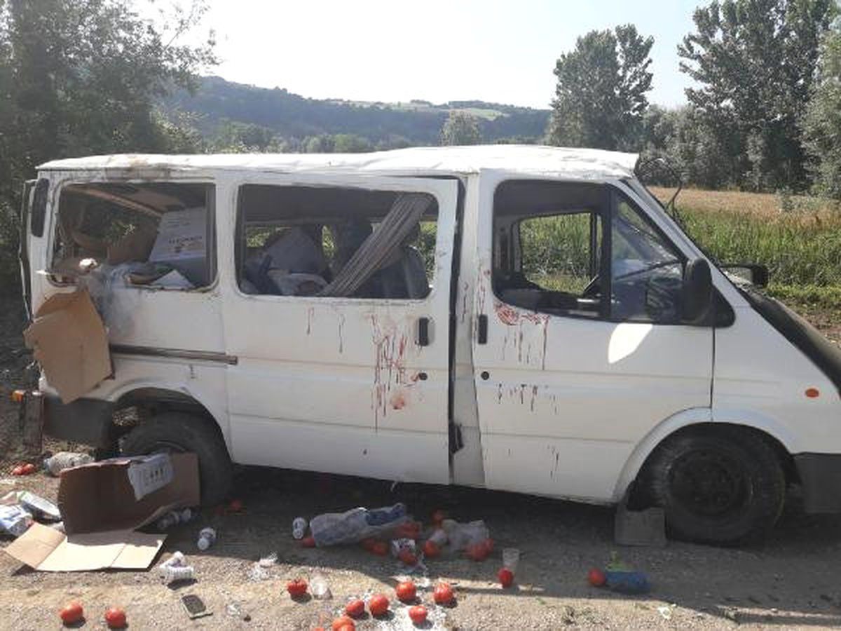 Minibüs Devrildi : 8 Yaralı