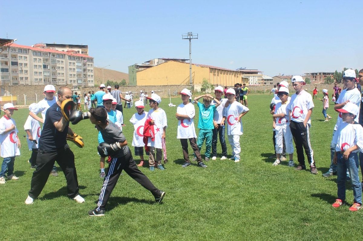 Muş\'ta Yaz Spor Okulları Başladı