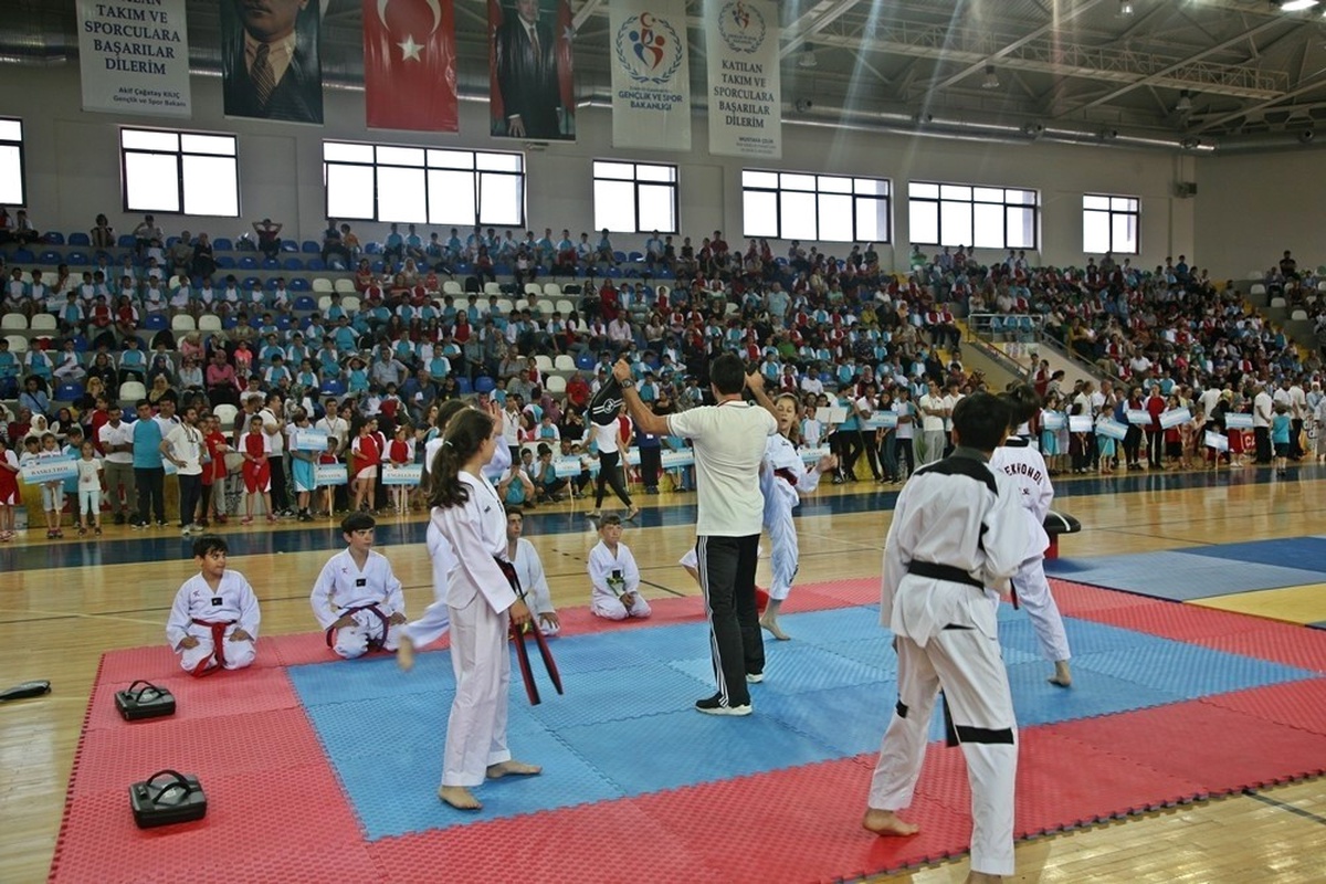 Rize\'de Yaz Spor Okulları Açılışı Yapıldı