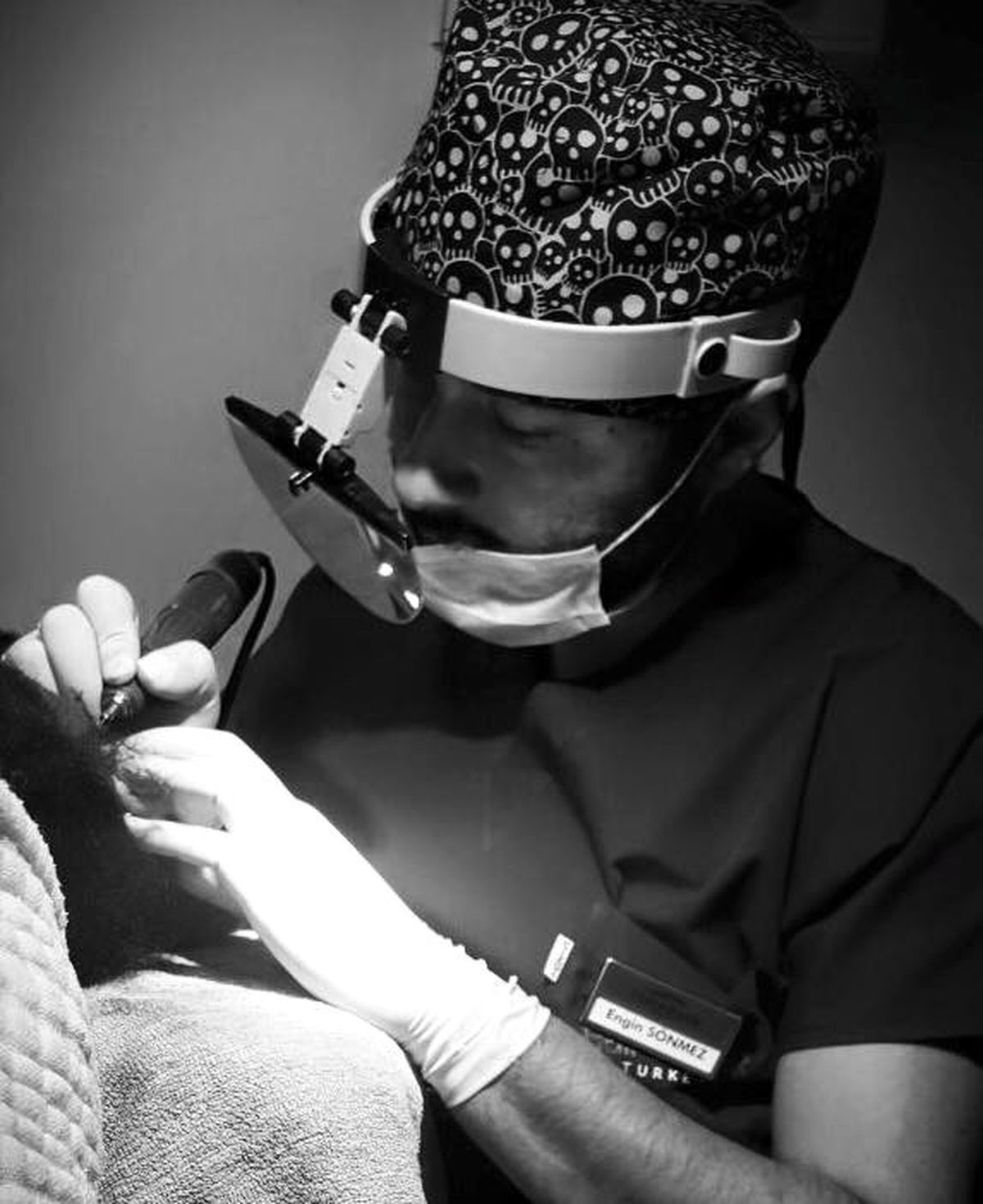 Saç Ekiminde Doktor Seçimi Önemli
