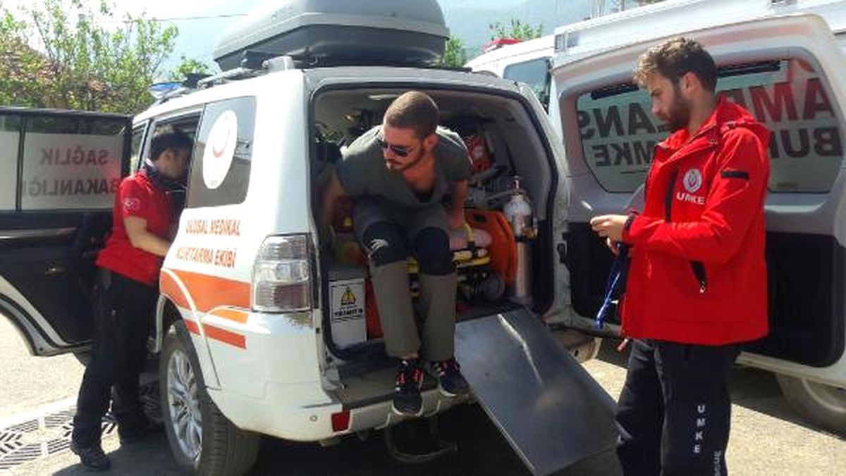 Uludağ\'ın Eteğindeki Kampta Ayı Paniği