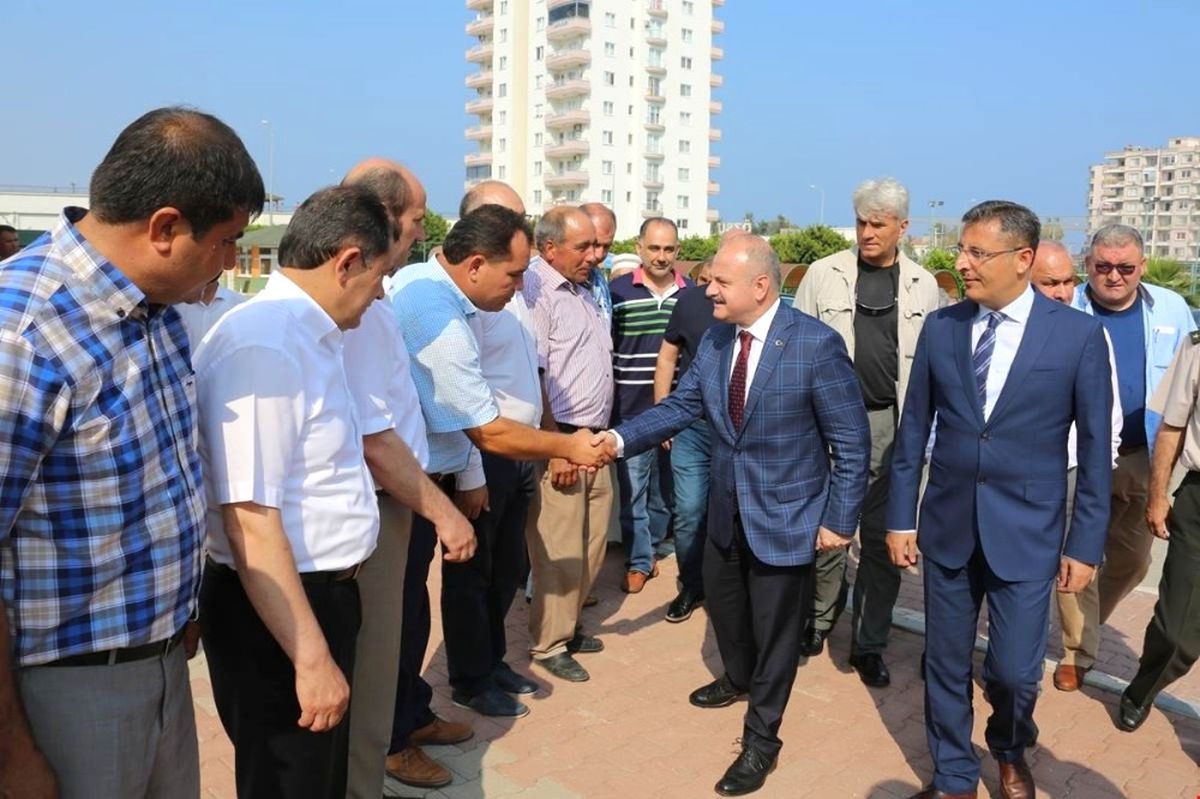 Vali Çakacak\'ın Mersin\'e Veda Ziyaretleri Sürüyor