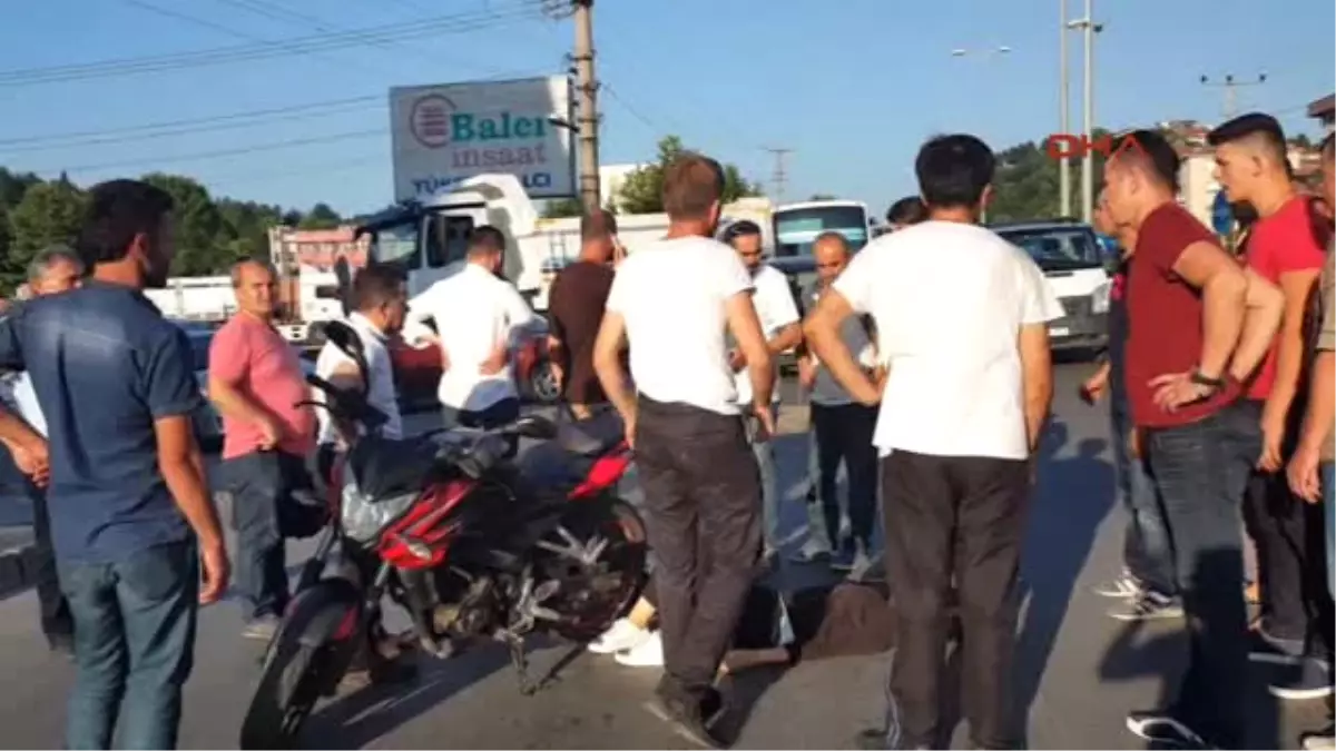 Zonguldak Motosiklet Ile Otomobil Çarpıştı: 1 Yaralı