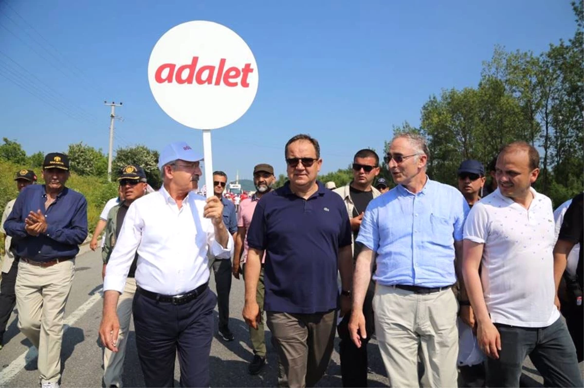 Aksu ve Bektaşoğlu \'Adalet Yürüyüşü\'ne Katıldı