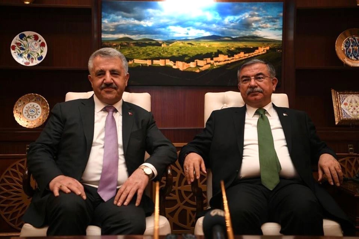 Bakan Arslan: "Kağızman\'da Fen Lisesi Açılıyor"