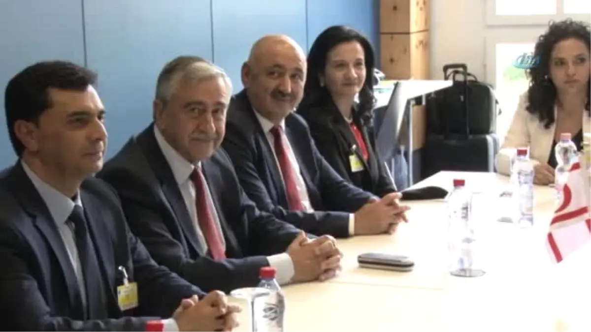 Bakan Çavuşoğlu, Akıncı ile Görüştü