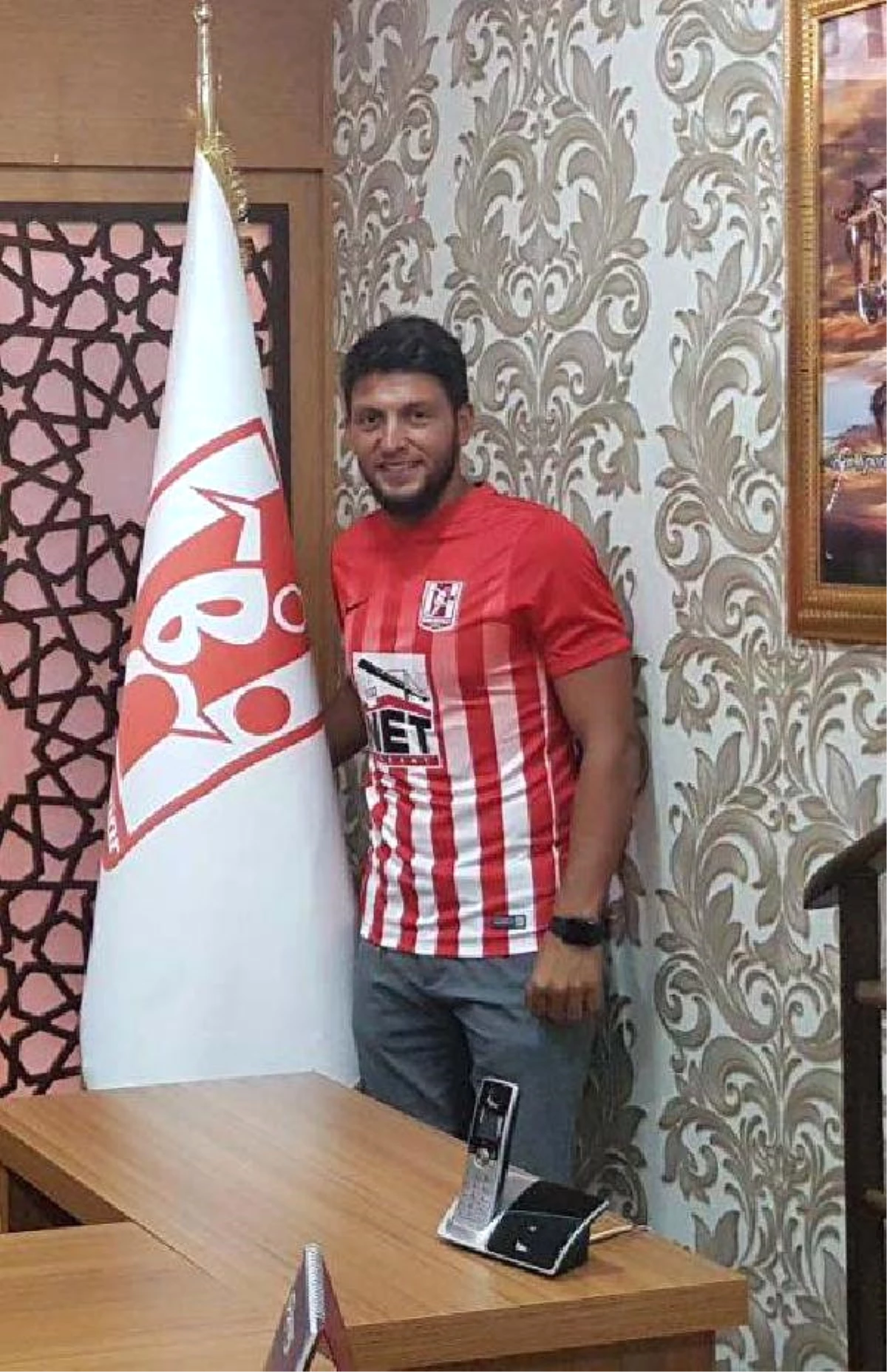 Balıkesirspor\'da Bülent İmzaladı