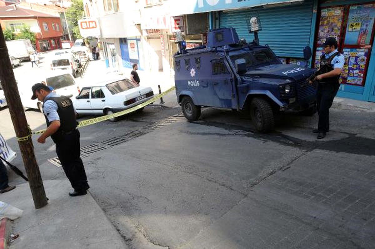 Beyoğlu\'nda Silahlı Soygun
