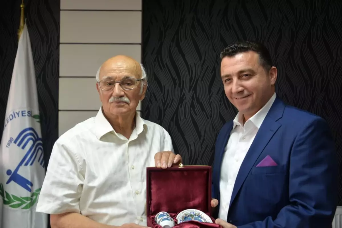 Çekül Vakfı Başkanı Prof. Dr. Metin Sözen Bozüyük Şehir Müzesi ve Arşivi\'ni Ziyaret Etti