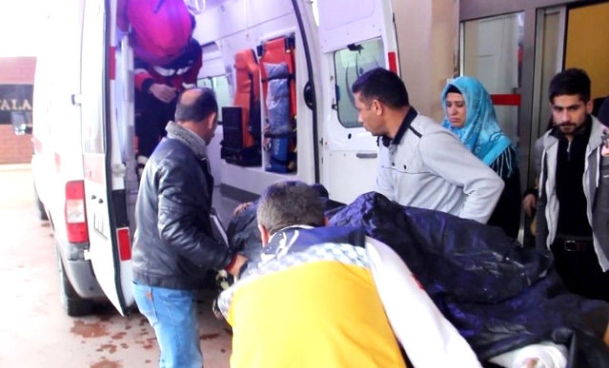 Dha Yurt - Kazada Kolu Kopan Sürücü Hayatını Kaybetti