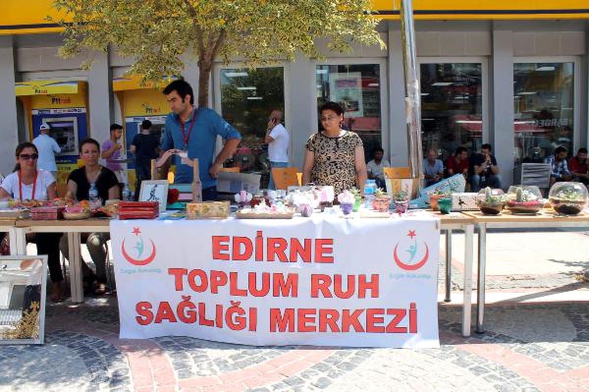 Edirne\'de Hastaların El Emekleri Sergilendi