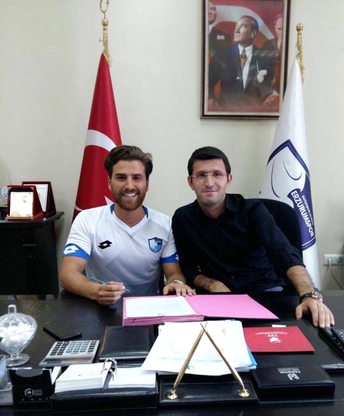 Erzurumspor\'da Transfer Rüzgarı Esmeye Devam Ediyor