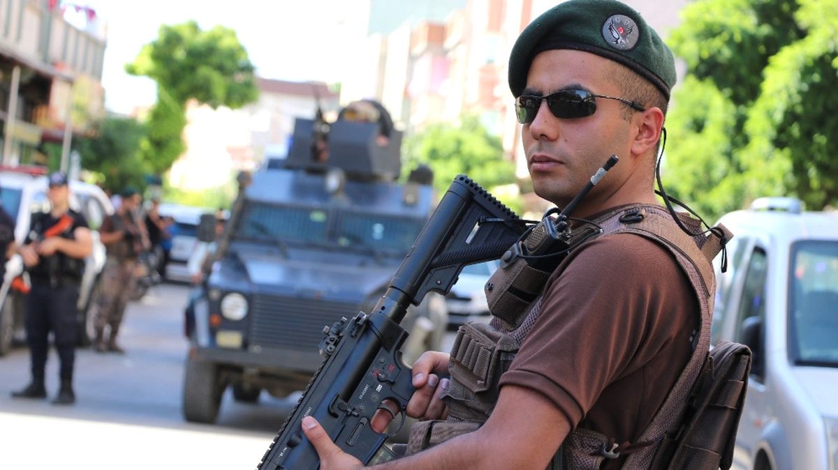 Gaziantep\'te Terör Operasyonları Hız Kesmiyor