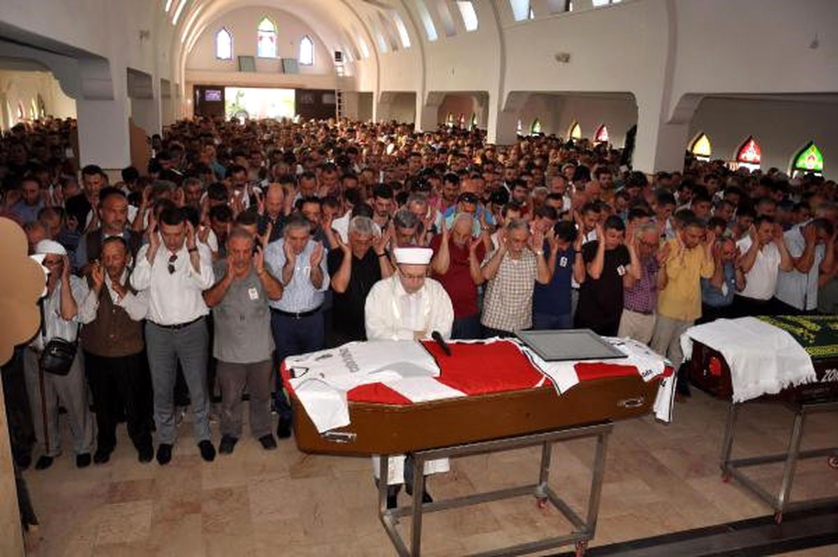İş Kazasında Ölen Madenci Toprağa Verildi