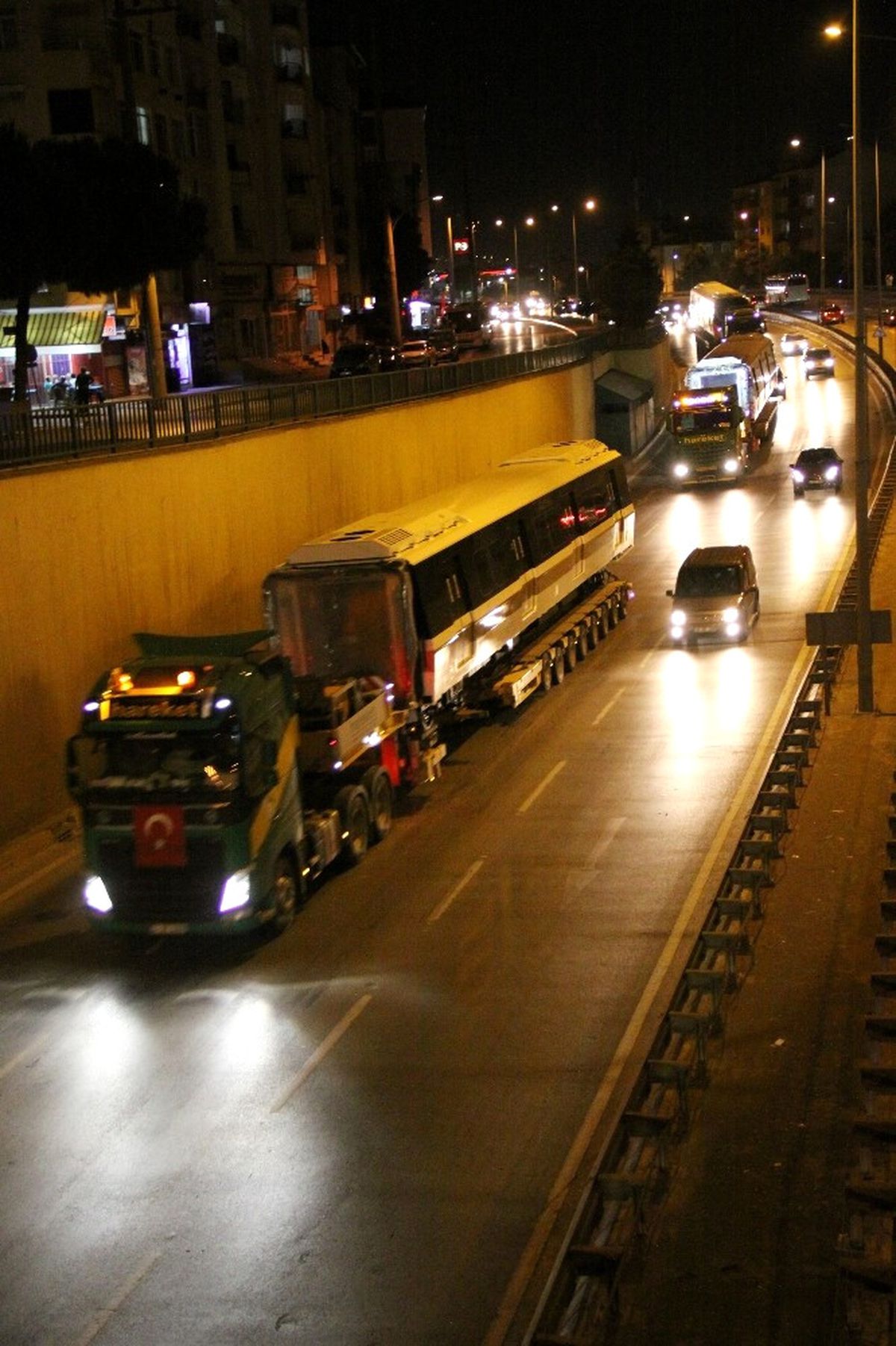 İstanbul\'un Yeni Vagonları Kocaeli\'nden Geçti
