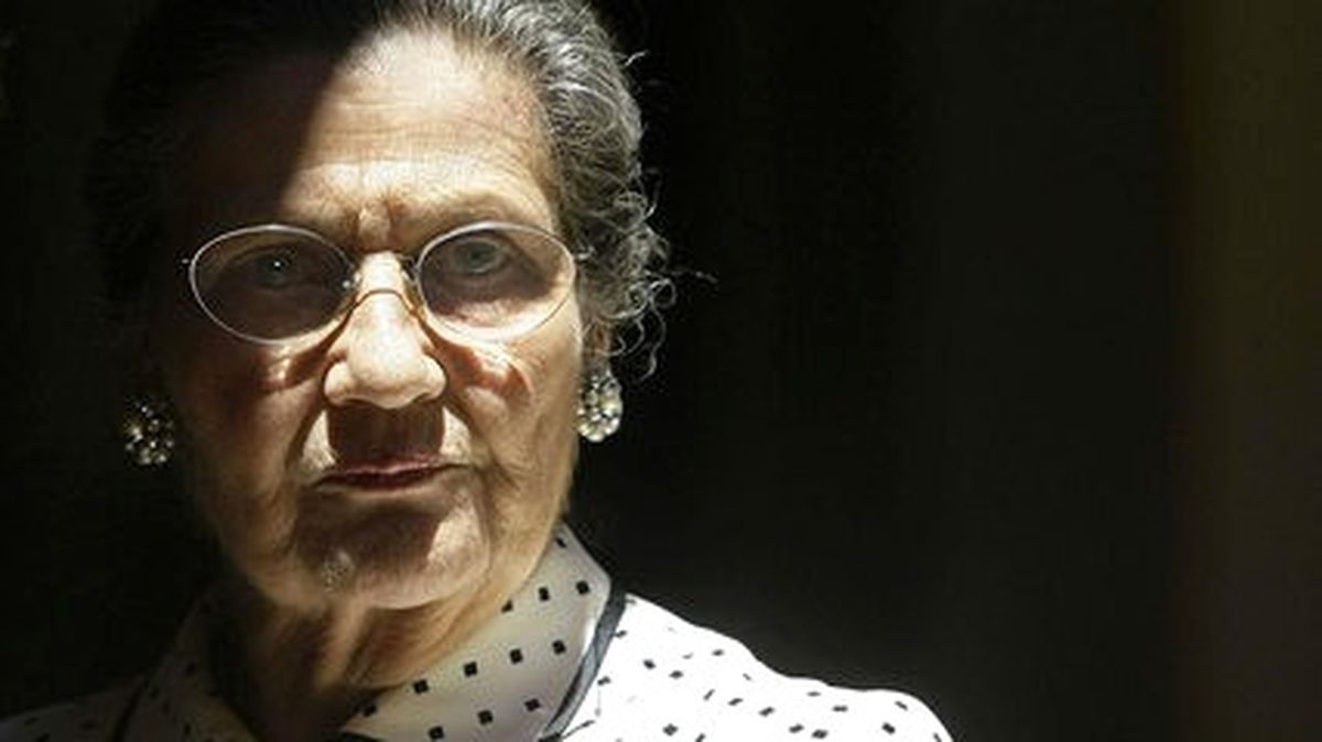 Kadın Hakları Mücadelesiyle Dünyaca Tanınan Eski AP Başkanı Fransız Politikacı Simone Veil...