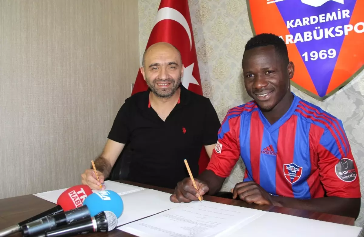 Karabükspor, Hamidou Traore Ile 3 Yıllık Sözleşme Imzaladı