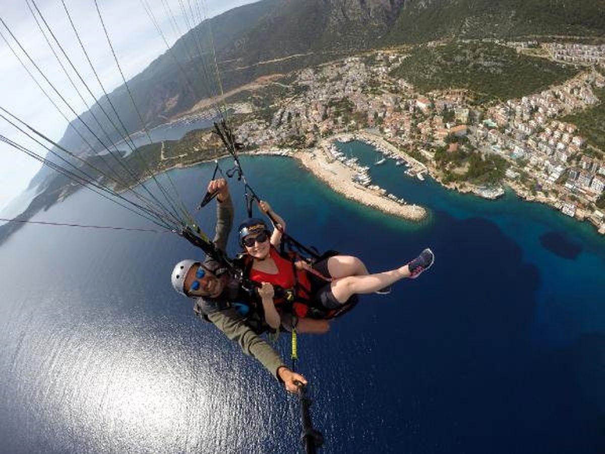 Kaş ve Meis Manzaralı Yamaç Paraşütü