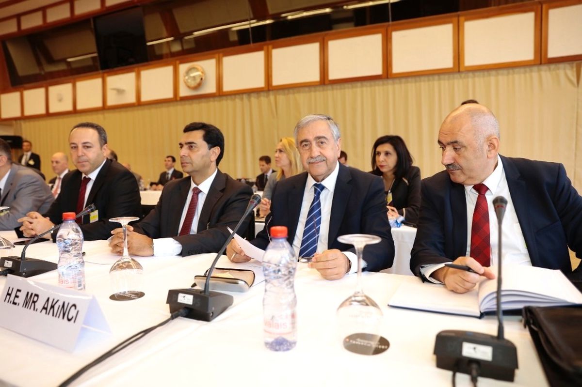 Kıbrıs Konferansı\'nda Beşli Toplantı Sona Erdi
